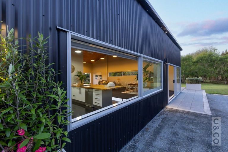 Photo of property in 69a Waikoukou Valley Road, Waimauku, 0882