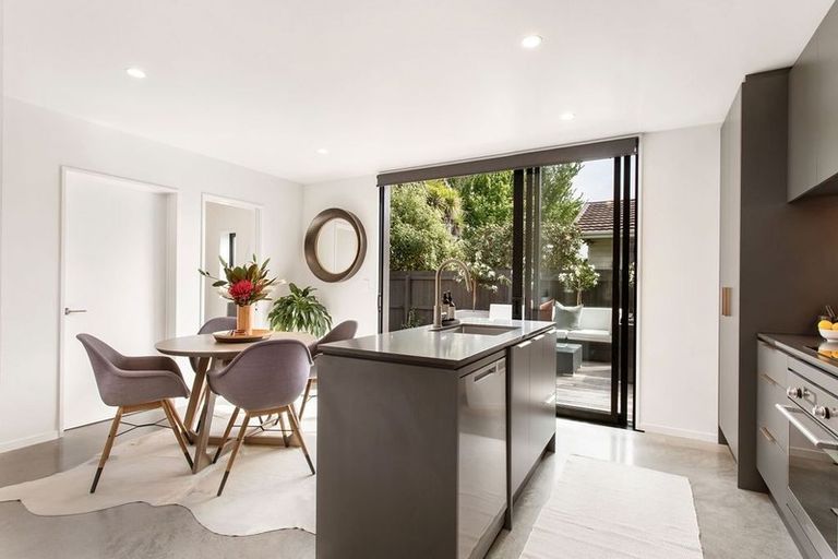 Photo of property in 43 Eveleyn Couzins Avenue, Richmond, Christchurch, 8013