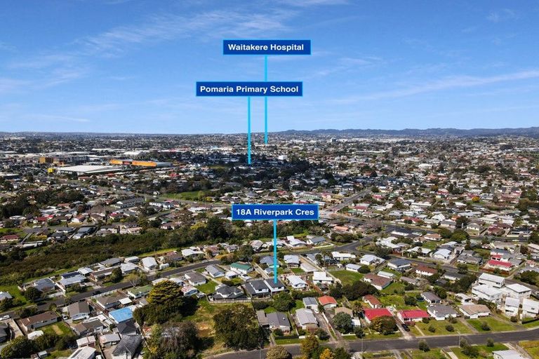 Photo of property in 18a Riverpark Crescent, Henderson, Auckland, 0610