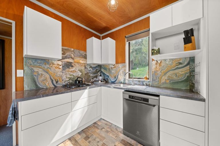 Photo of property in 90 Hoeke Road, Carrington, Carterton, 5791