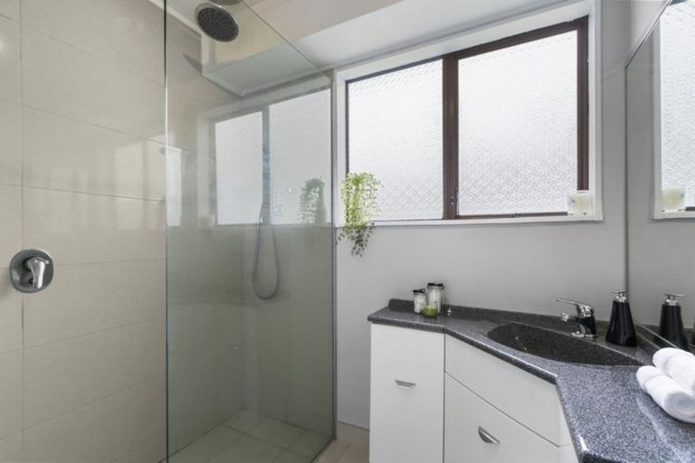 Photo of property in 31 Wisteria Grove, Maungaraki, Lower Hutt, 5010