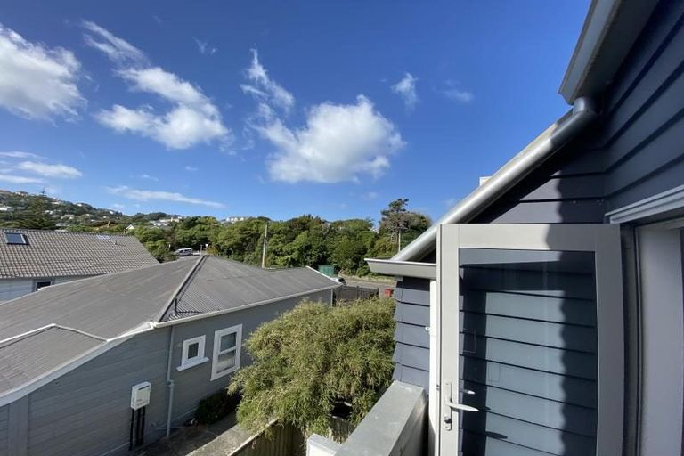 Photo of property in 3/12 Agra Crescent, Khandallah, Wellington, 6035