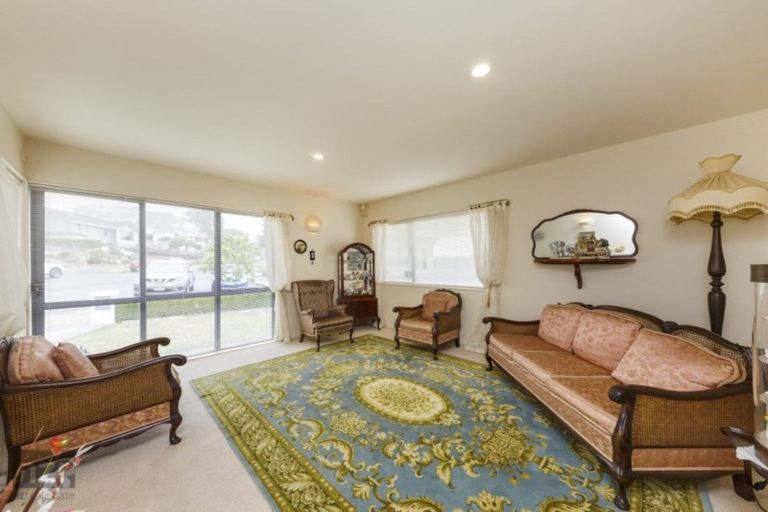 Photo of property in 16 Woodland Grove, Feilding, 4702