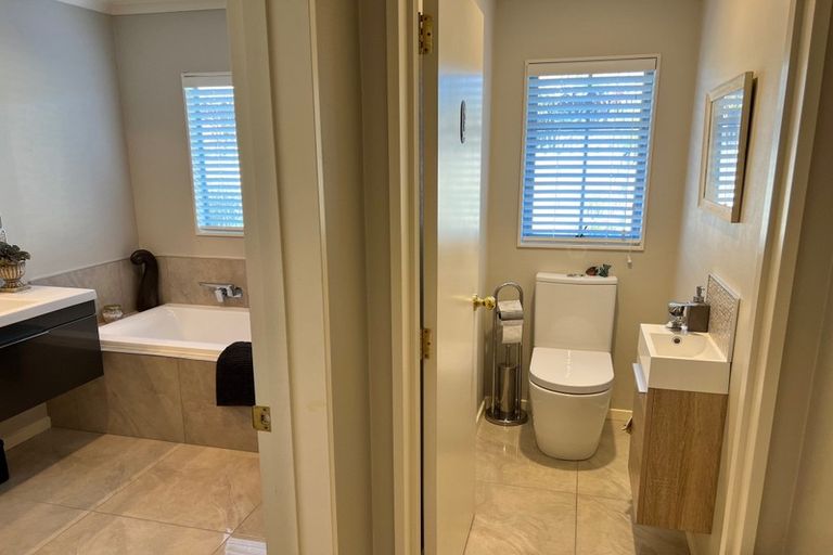 Photo of property in 50d Puketapu Road, Taradale, Napier, 4112