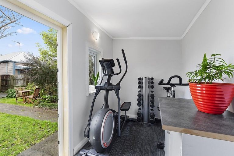 Photo of property in 26 Te Whiti Street, Kilbirnie, Wellington, 6022