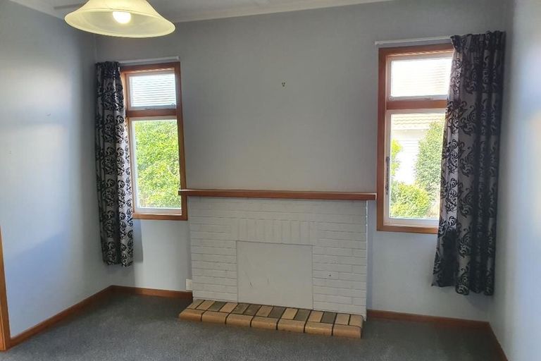 Photo of property in 70 Tukapa Street, Westown, New Plymouth, 4310