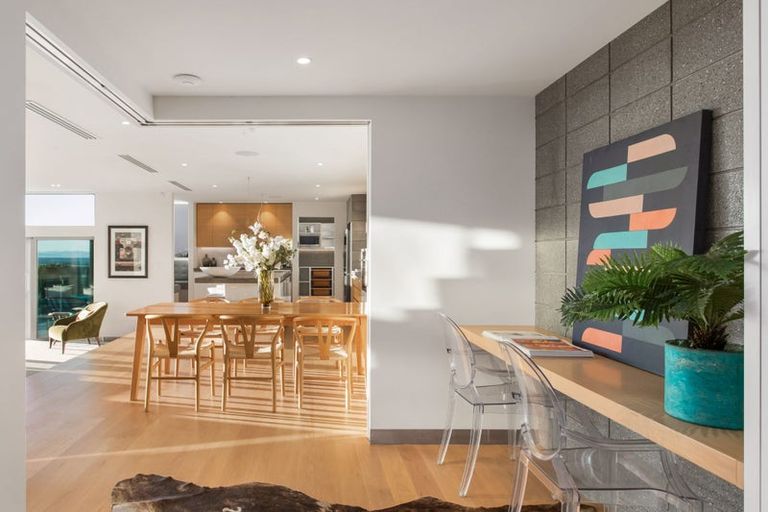 Photo of property in 6 Gazelle Lane, Redcliffs, Christchurch, 8081