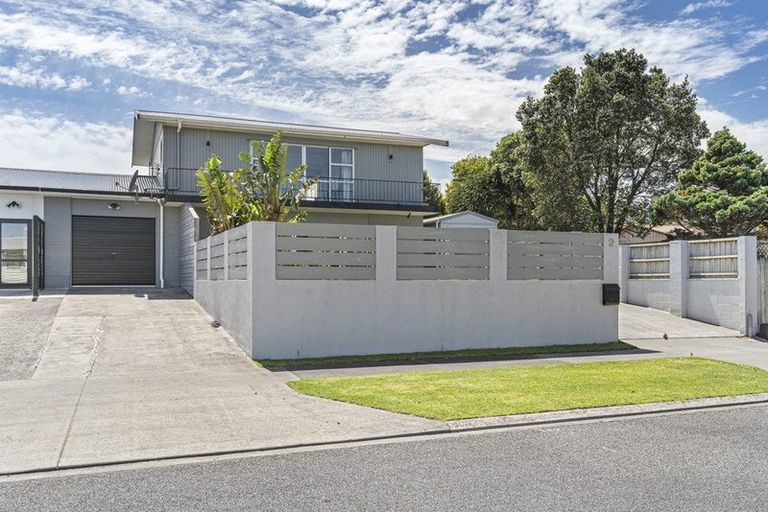 Photo of property in 2 Aratapu Street, Waitara, 4320