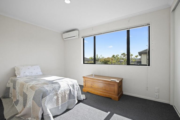 Photo of property in 9 Greta Banks Place, Wattle Downs, Auckland, 2103