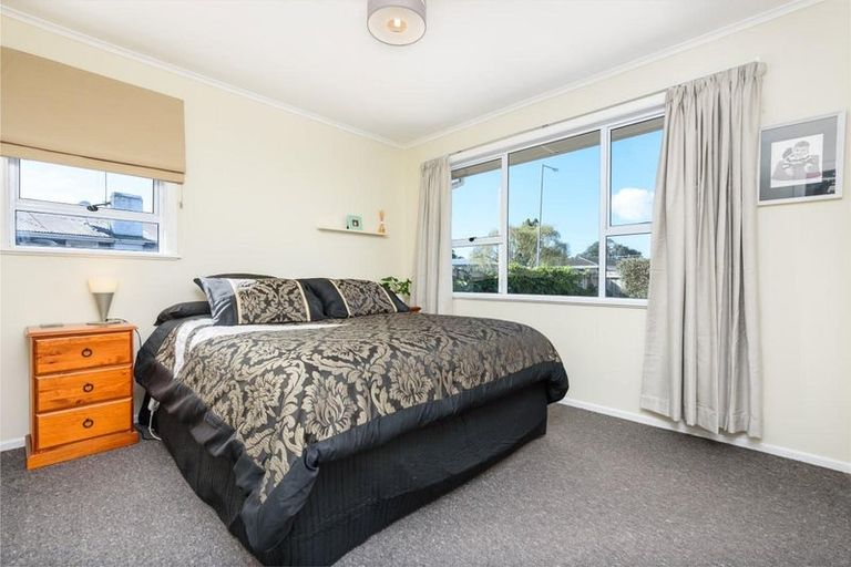 Photo of property in 18a Queen Road, Bellevue, Tauranga, 3110