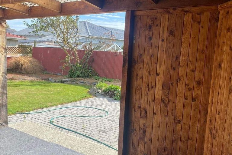 Photo of property in 16 Maude Street, Waimate, 7924