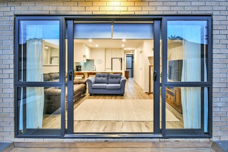 Photo of property in 4/17 Alfriston Road, Manurewa East, Auckland, 2102