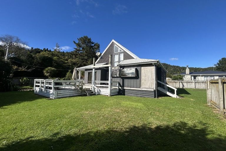 Photo of property in 4 Lake Okataina Road, Lake Okataina, Rotorua, 3074