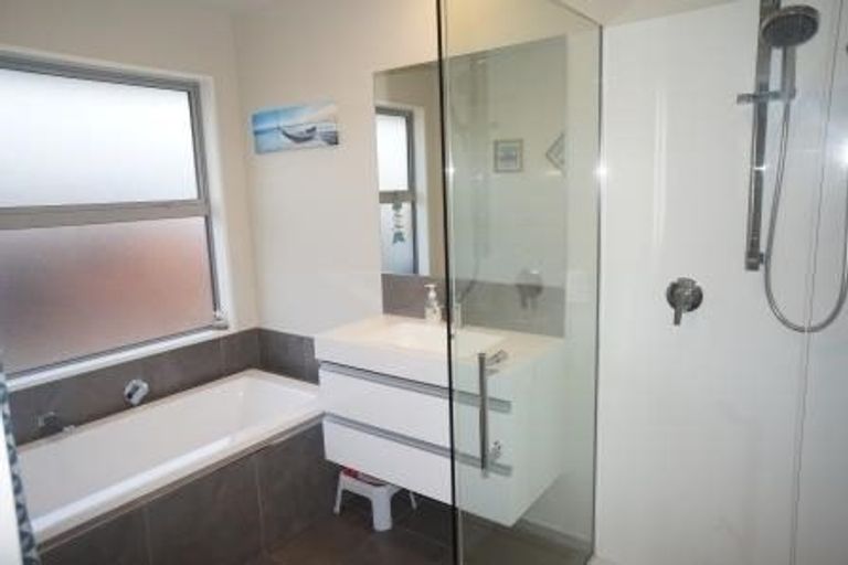 Photo of property in 22 Highgate Drive, Rangiora, 7400