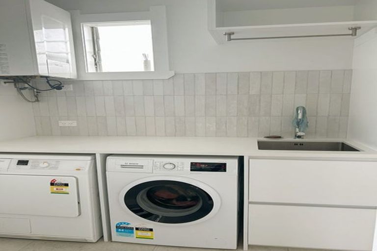 Photo of property in 28 Burns Street, Leamington, Cambridge, 3432