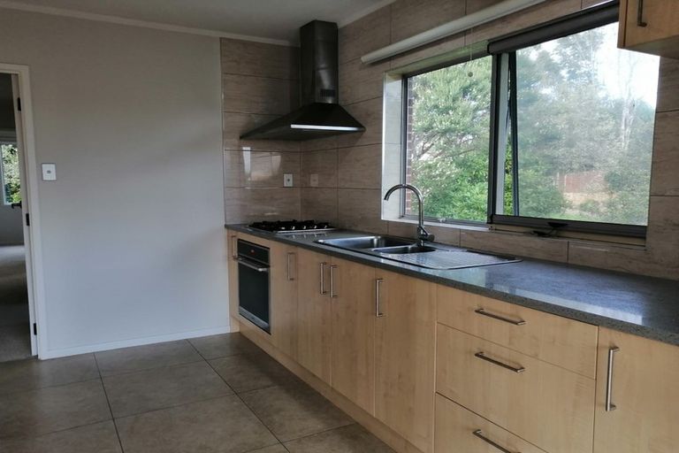 Photo of property in 34 Waverley Avenue, Glenfield, Auckland, 0629