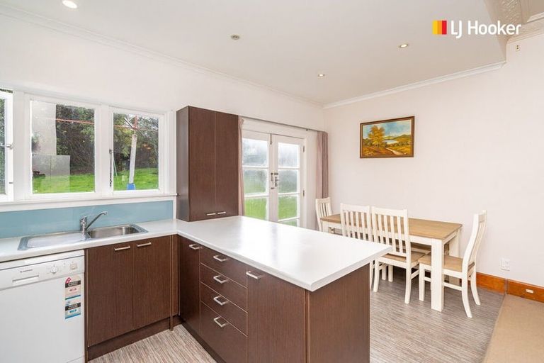 Photo of property in 27 Oakland Street, Andersons Bay, Dunedin, 9013