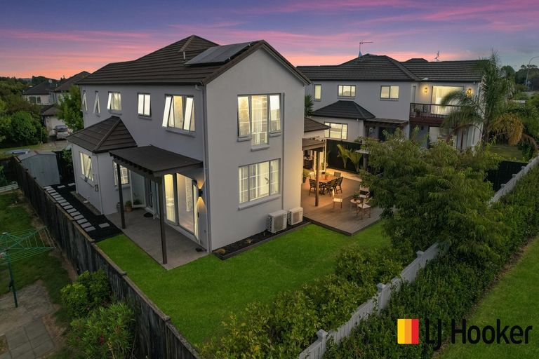 Photo of property in 39 Pickaberry Avenue, Karaka, Papakura, 2113