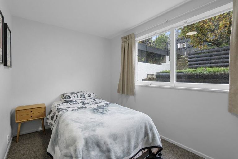 Photo of property in 212 Dyers Pass Road, Cashmere, Christchurch, 8022