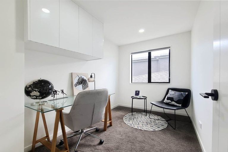 Photo of property in 4 Frontier Lane, Flat Bush, Auckland, 2019