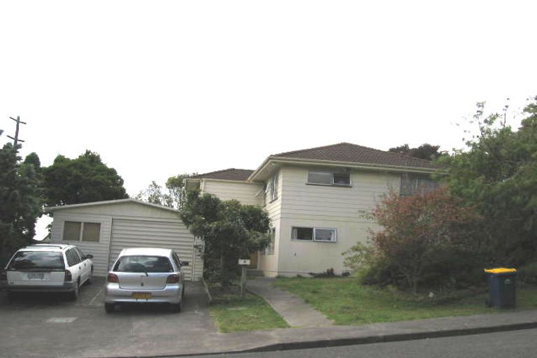 Photo of property in 4 Santiago Crescent, Unsworth Heights, Auckland, 0632