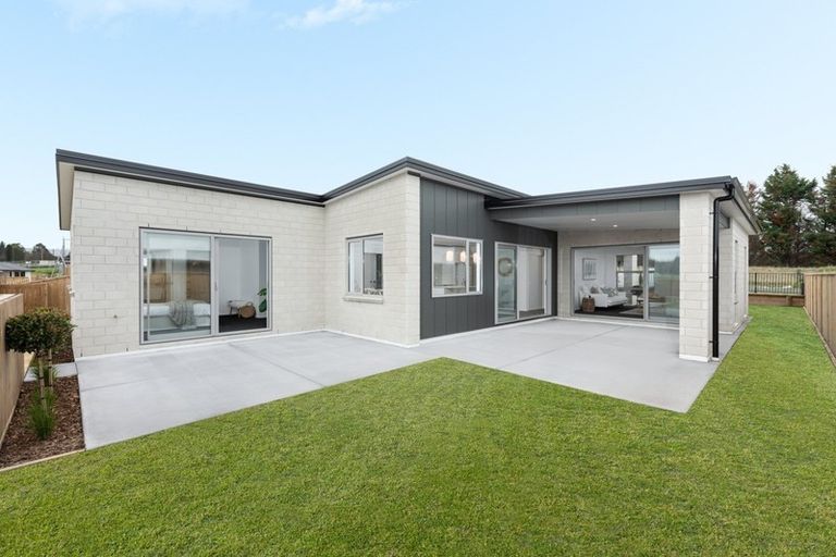 Photo of property in 25 Tamihana Avenue, Pyes Pa, Tauranga, 3112