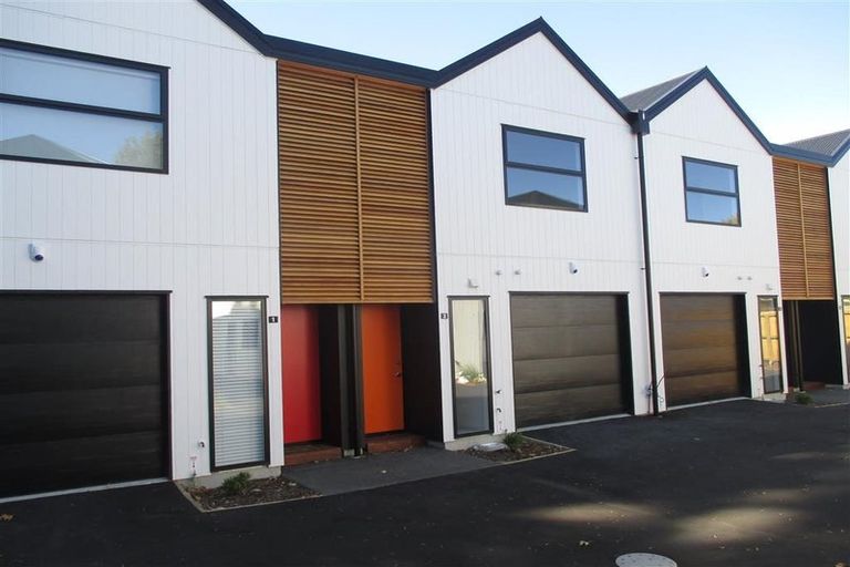 Photo of property in 2/22 Grove Road, Addington, Christchurch, 8024