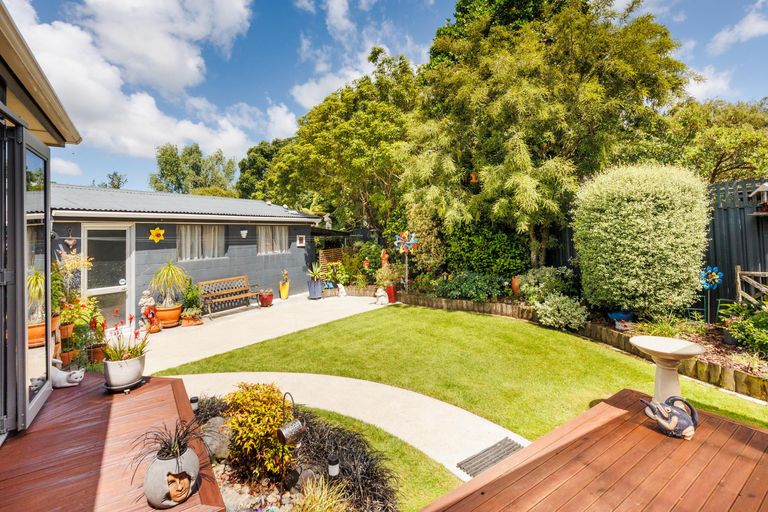 Photo of property in 3 Geraldine Crescent, Cloverlea, Palmerston North, 4412