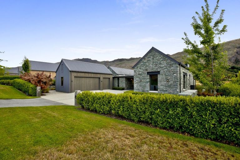Photo of property in Millbrook Resort, 2 Dalgleish Lane, Arrowtown, 9371
