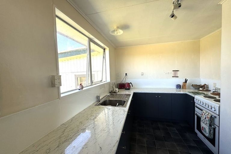 Photo of property in 86 Totara Island Road, Clifton, Balclutha, 9273