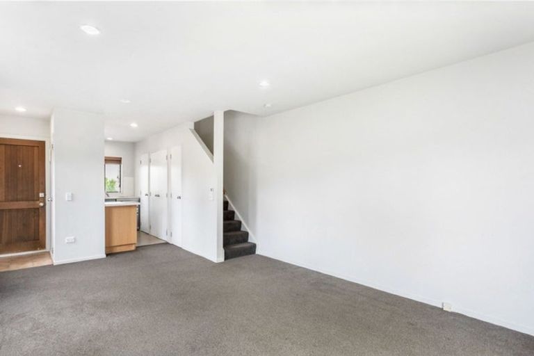 Photo of property in 2626/10 John Jennings Drive, Oteha, Auckland, 0632