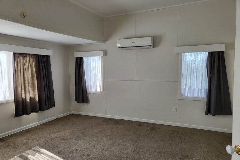 Photo of property in 11 Wood Street, Papakura, 2110