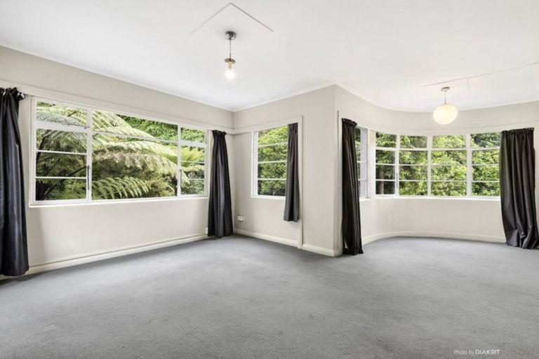 Photo of property in 13a Kim Street, Khandallah, Wellington, 6035