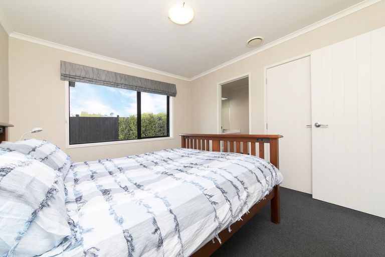 Photo of property in 52 School Road, Riverhead, 0820