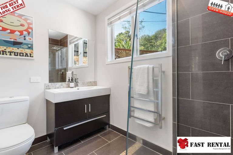 Photo of property in 2/612 East Coast Road, Pinehill, Auckland, 0630