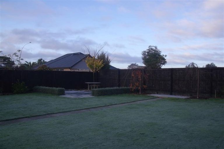 Photo of property in 9 Vagues Road, Northcote, Christchurch, 8052