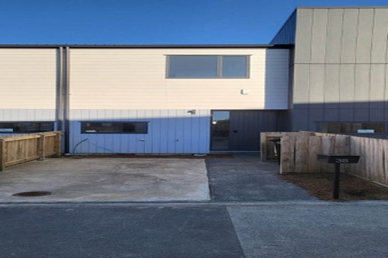 Photo of property in 38 Clay Works Lane, New Lynn, 0600