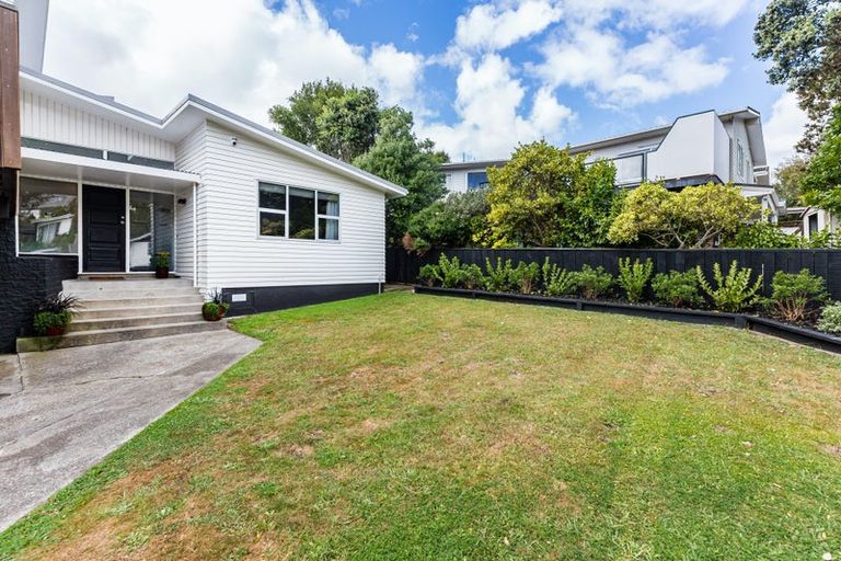Photo of property in 37 Spinnaker Drive, Whitby, Porirua, 5024