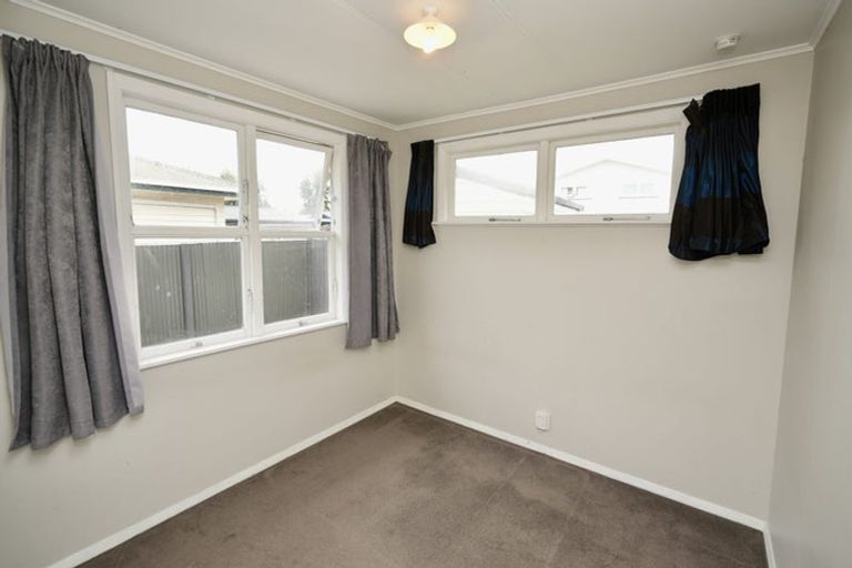 Photo of property in 28 Kaituna Street, Milson, Palmerston North, 4414