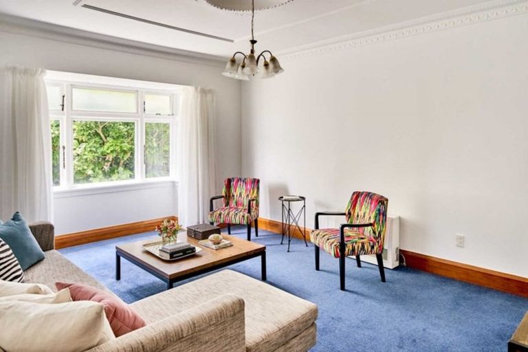 Photo of property in 9 Riddiford Street, Woburn, Lower Hutt, 5011