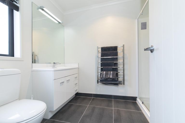 Photo of property in 52 School Road, Riverhead, 0820