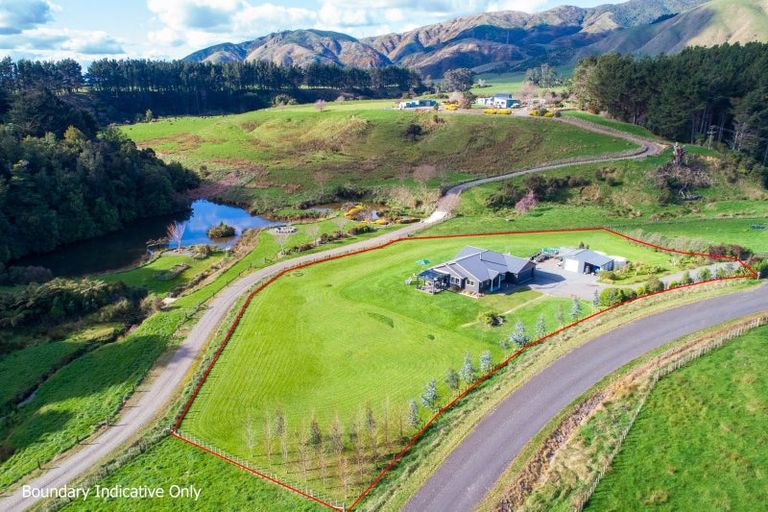 Photo of property in 147 Albert Road, Tokomaru, Palmerston North, 4474