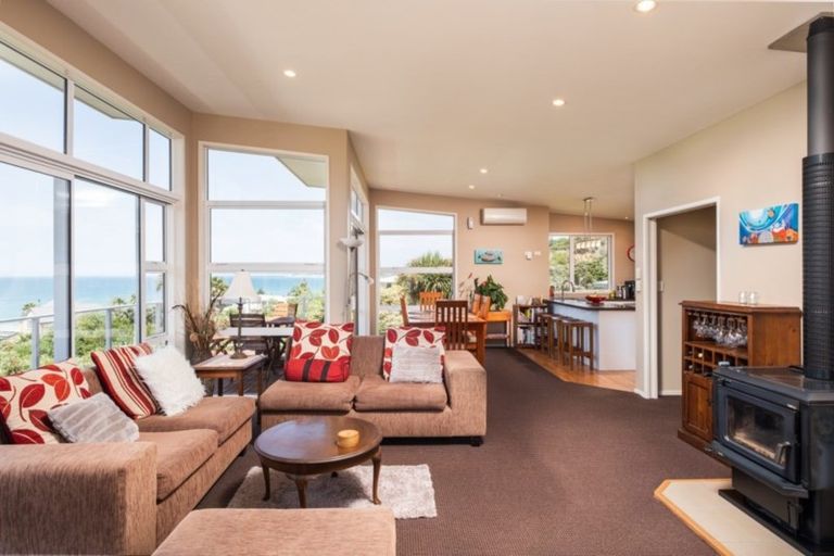 Photo of property in 30 Sirrah Street, Okitu, Gisborne, 4010