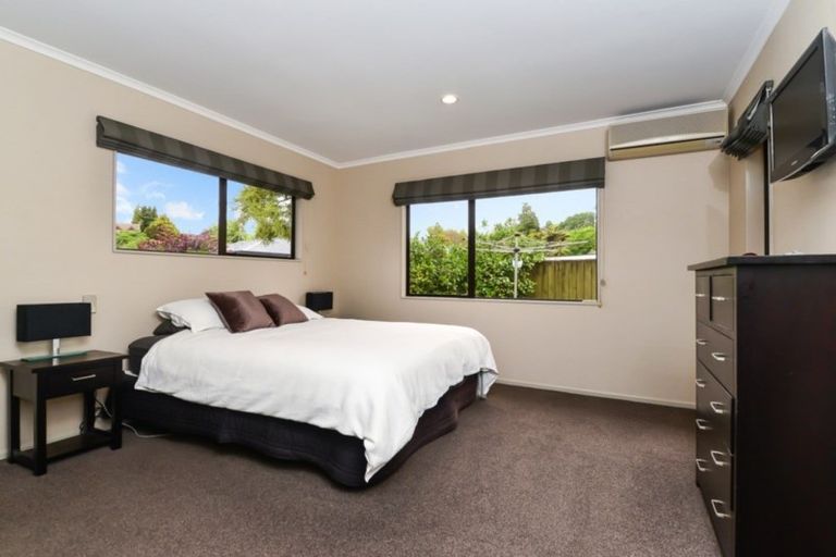 Photo of property in 52 Ashley Street, St Andrews, Hamilton, 3200