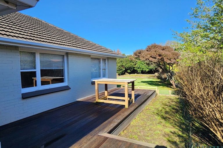 Photo of property in 51 Kashmir Avenue, Clouston Park, Upper Hutt, 5018