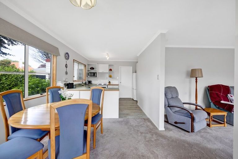 Photo of property in 9b Drake Street, Vogeltown, New Plymouth, 4310