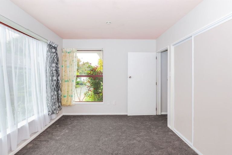 Photo of property in 99 Woodbury Street, Russley, Christchurch, 8042