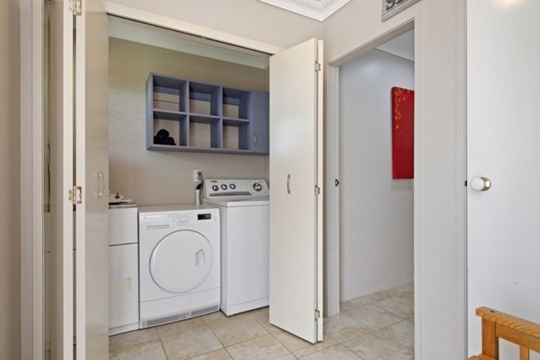 Photo of property in 43 Darraghs Road, Brookfield, Tauranga, 3110