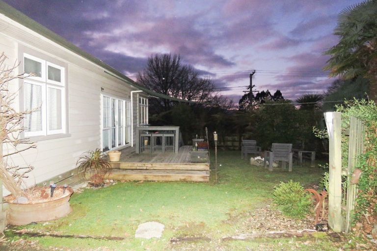 Photo of property in 15 Grey Road, Reefton, 7830