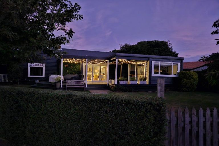 Photo of property in 2 Brydon Street, Renwick, 7204